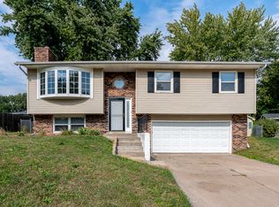 2530 Saint Johns Ct, Bettendorf, IA 52722
