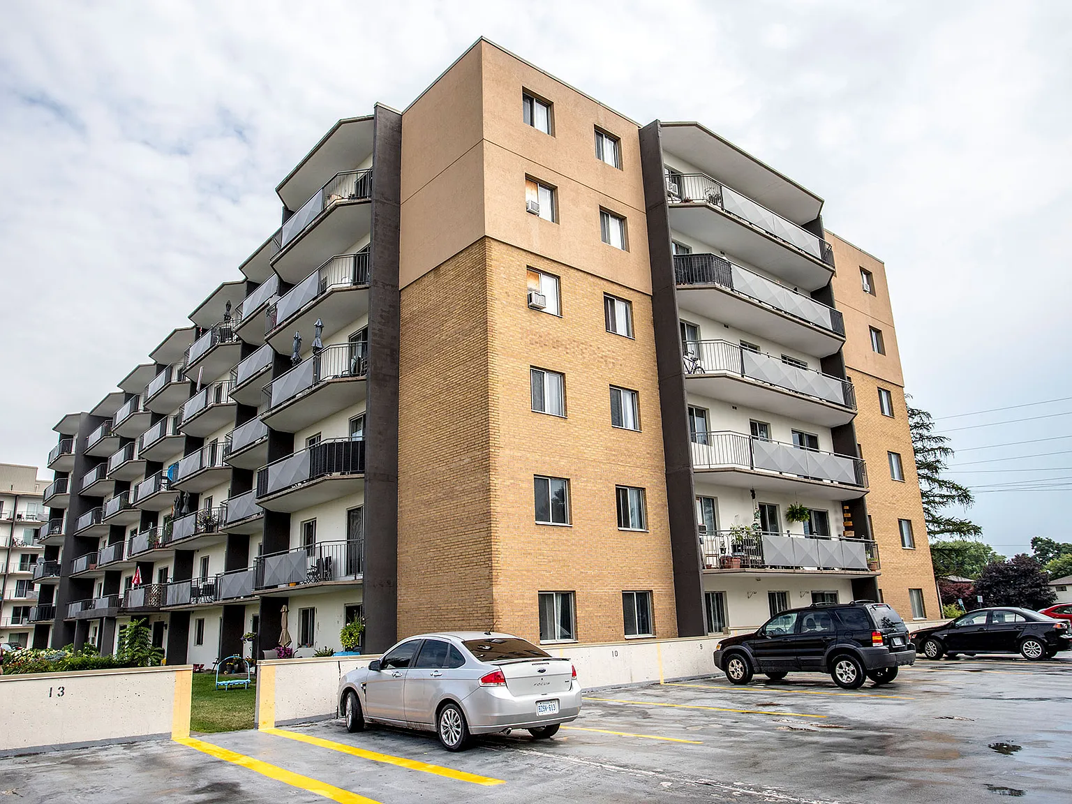 Lynden Gate Estates Apartments — Photo 3