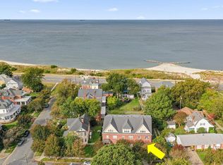 309 Harbor Ave, Cape Charles, VA 23310