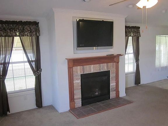 4th image of 9903 Newmarket Ave
