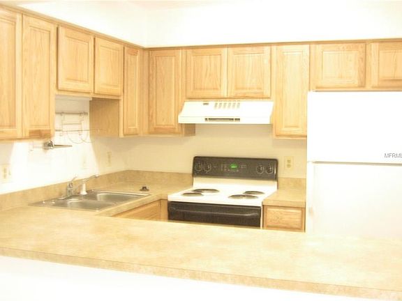 3rd image of 1491 Casa Park Cir