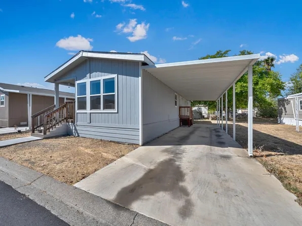 221 Village Cir, Sacramento, CA 95838