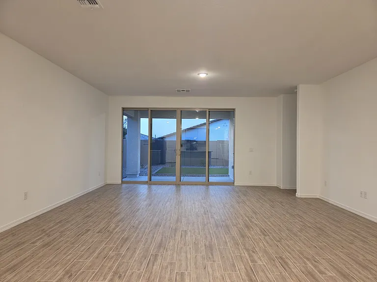 22816 E Roundup Way — Photo 5