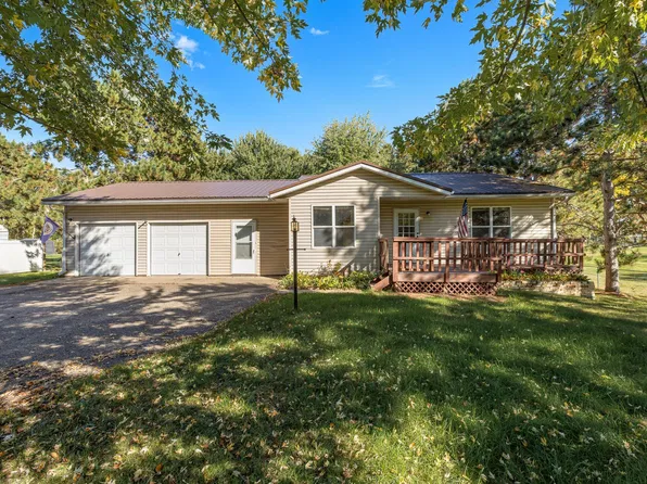 16848 Grove St, Little Falls, MN 56345
