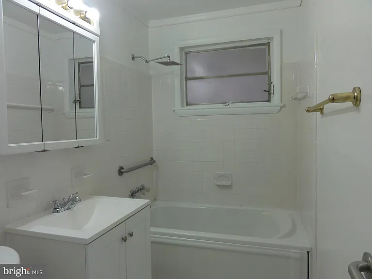 7029 Woodley Ln — Photo 10