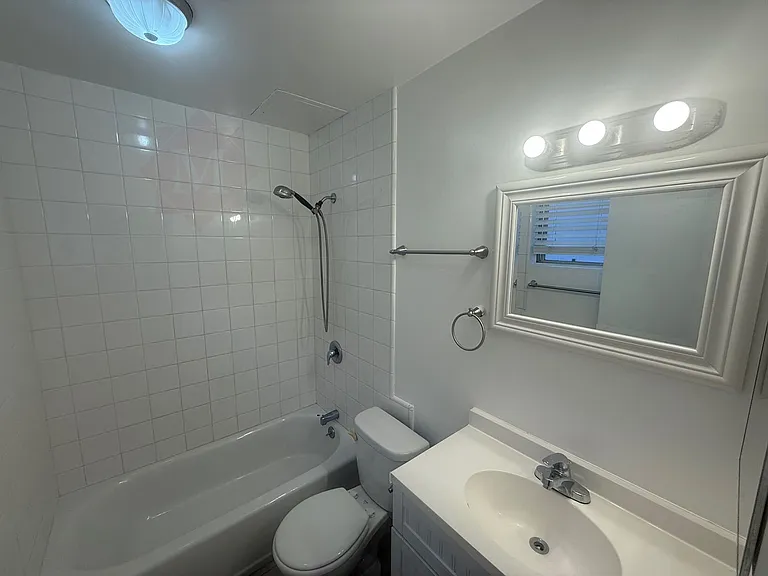 741 Janetwood Dr #9 — Photo 6