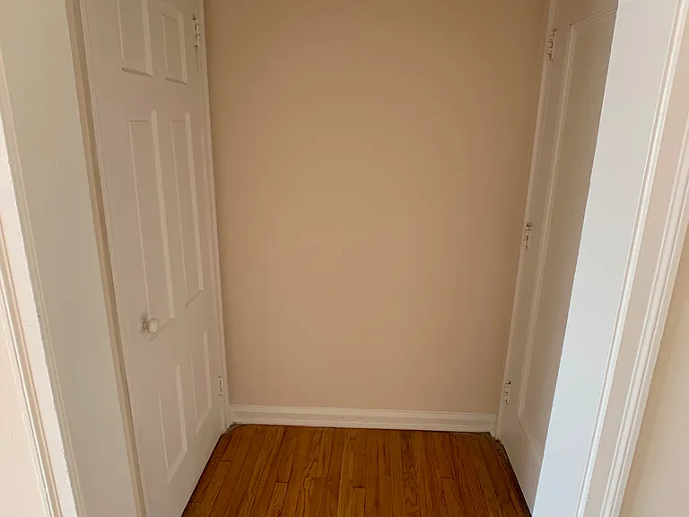 2848 Thornhill Rd — Photo 12