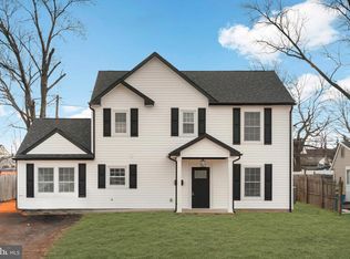 122 Ivy Hill Rd, Levittown, PA 19057