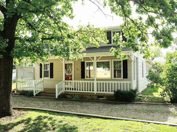 705 S College Ave, Mulvane, KS 67110