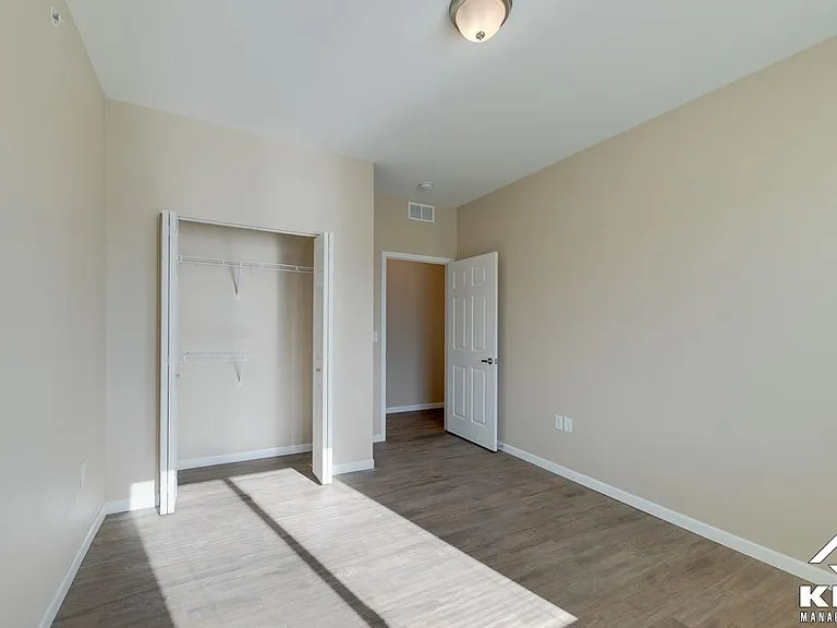 1801 Lyman St — Photo 16