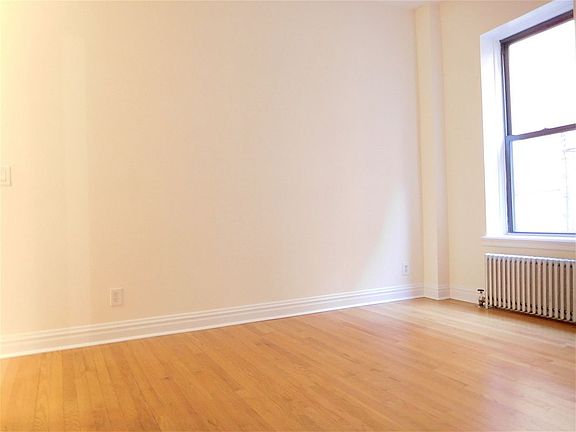 4th image of 206 W 100th St #9