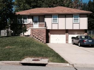 2020 NE Patterson Dr, Lees Summit, MO 64086