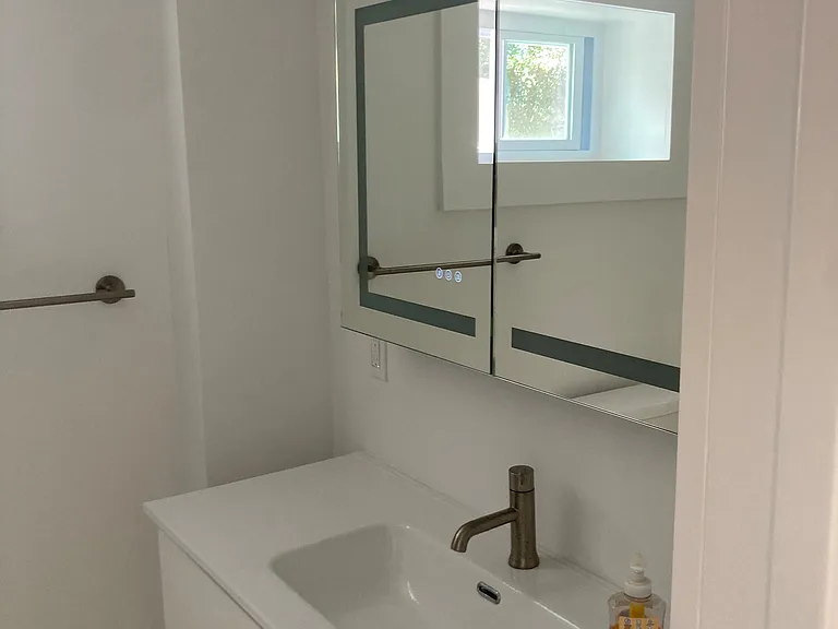 70 Hume Ave — Photo 20