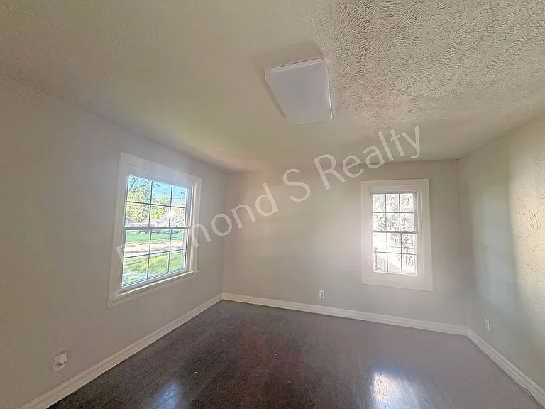 617 W Minota St — Photo 7