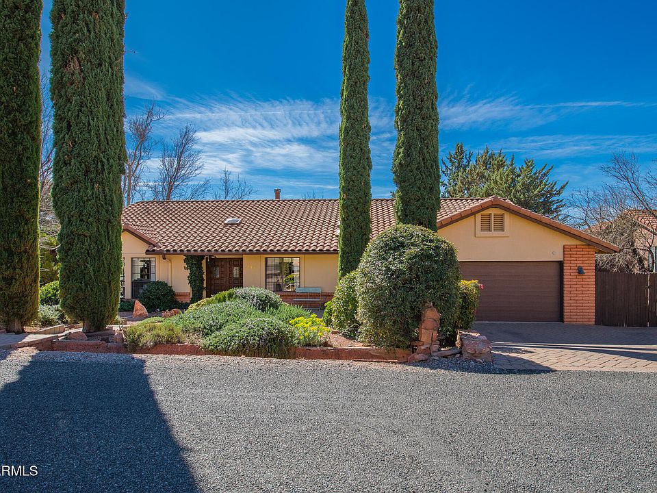 1st image of 1040 RODEO Road