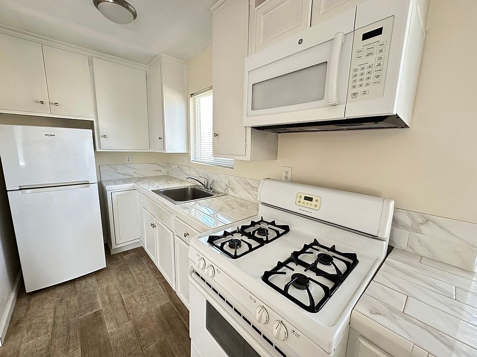 1st image of 222 W Arrellaga St APT 8