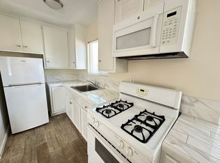 222 W Arrellaga St APT 8, Santa Barbara, CA 93101