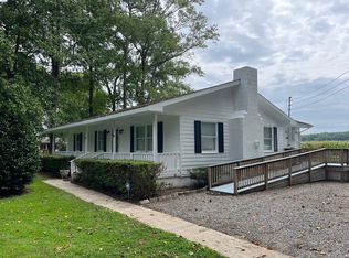 97 McCormick Dr, Reedville, VA 22539