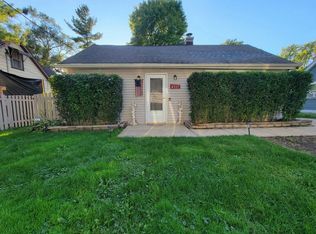 4517 Hilltop Dr, Wonder Lake, IL 60097