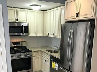 3226 32nd St, Astoria, NY 11106
