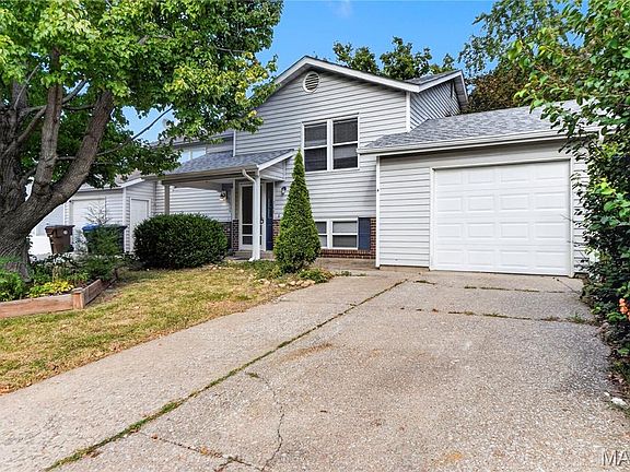 5th image of 306 Della Dr