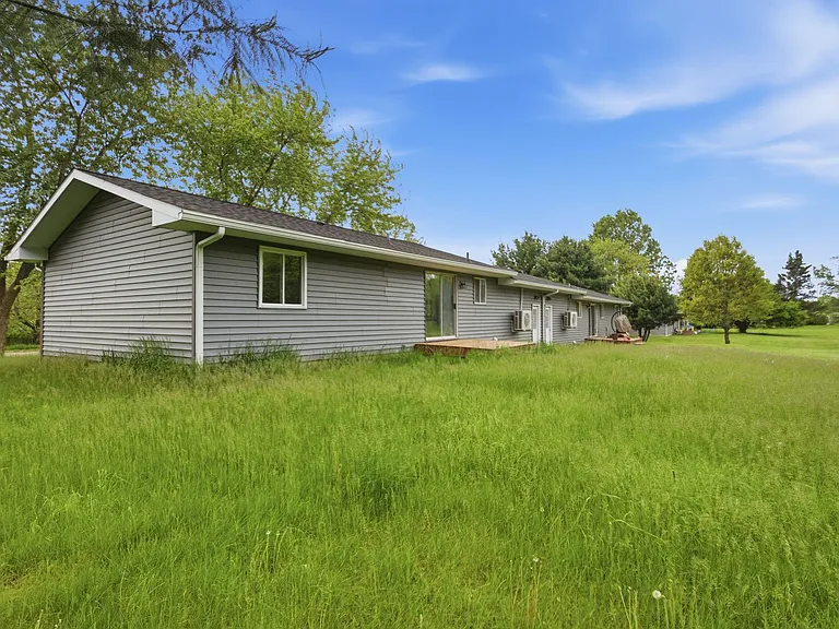 2895 Spring Hill Dr — Photo 18