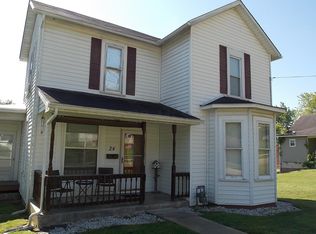 24 Broad St, Glouster, OH 45732