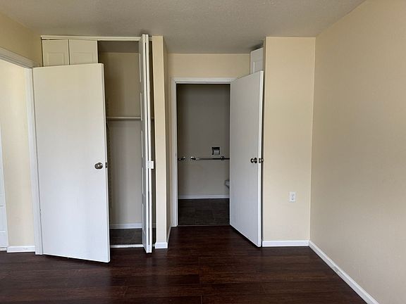 5th image of 906 11th St NE #6