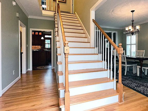 4th image of 106 Mason Ct