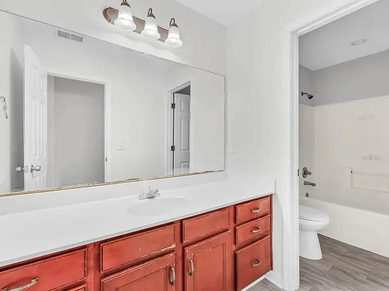 2552 Hattington Dr — Photo 17