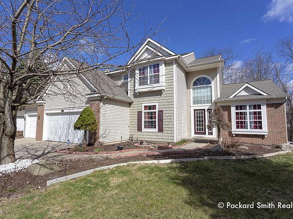 4th image of 5390 E Heathwood Dr SE