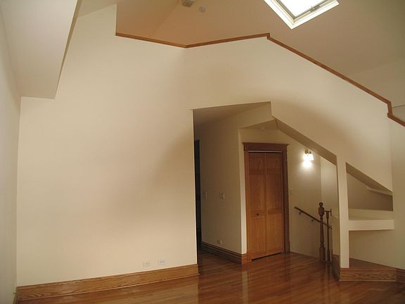 4th image of 1817 N Clybourn Ave #3