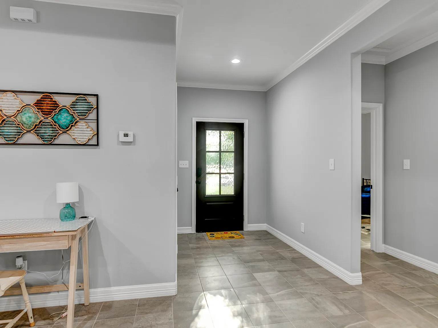 3 bed, 1415 sqft, $3,600 — Photo 2