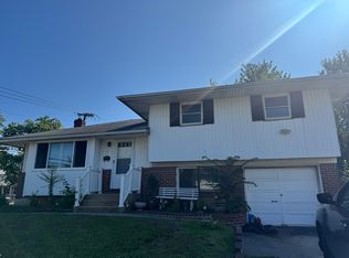 (Undisclosed Address), Plainview, NY 11803