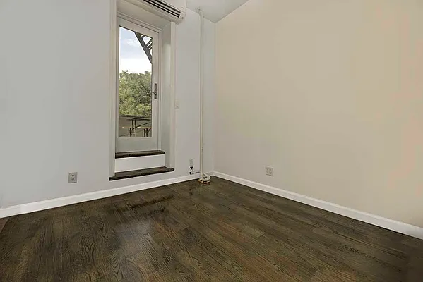 Rented by REAL New York | media 8