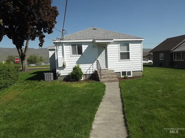 1804 10th Ave, Lewiston, ID 83501