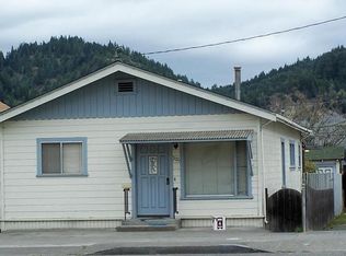 306 Wildwood Ave, Rio Dell, CA 95562