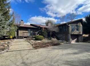 7138 Elgin Dr SW, Sherrodsville, OH