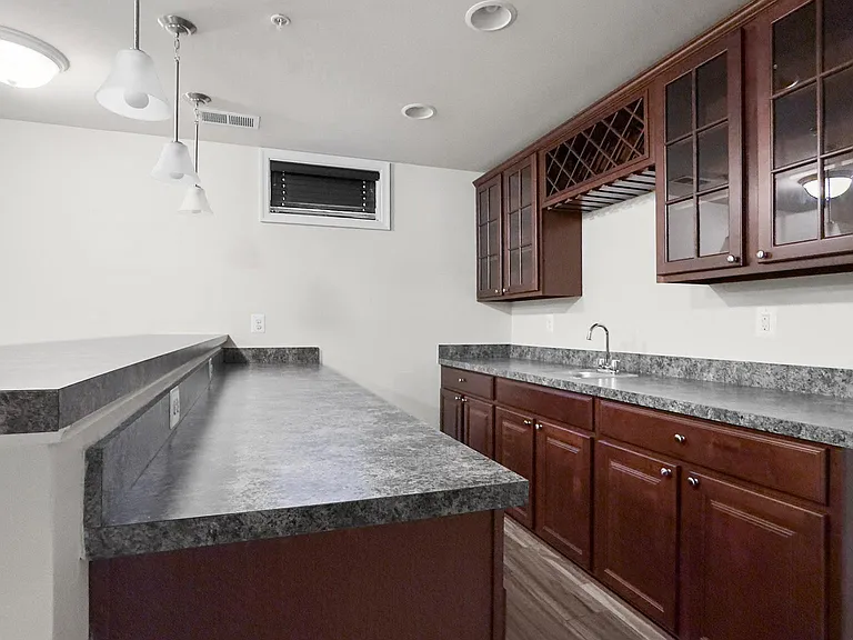 10185 Warfield St — Photo 17