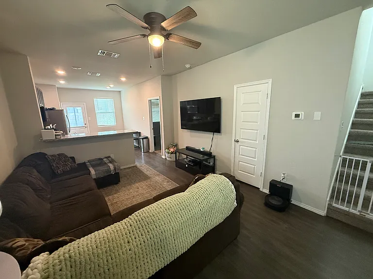 10234 Melissa Ranch Blvd — Photo 2