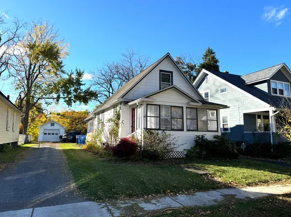 61 Woodstock Rd, Rochester, NY 14609