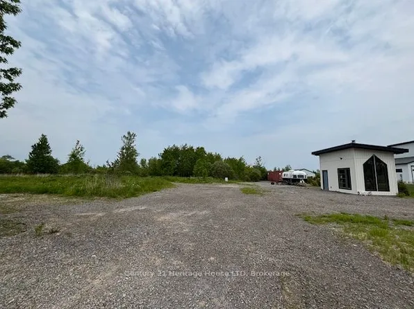 655 Pleasant Beach Rd, Pt Colborne, ON L0S 1R0