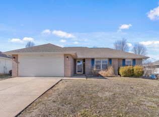 3381 S Western Ave, Springfield, MO 65807