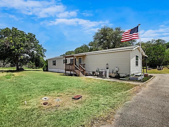 2nd image of 204 40th Street