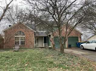 11521 Geist Woods Dr, Indianapolis, IN