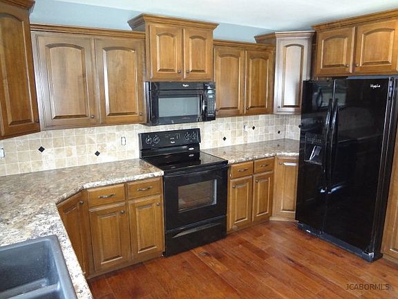 3rd image of 1905 Vieth Dr