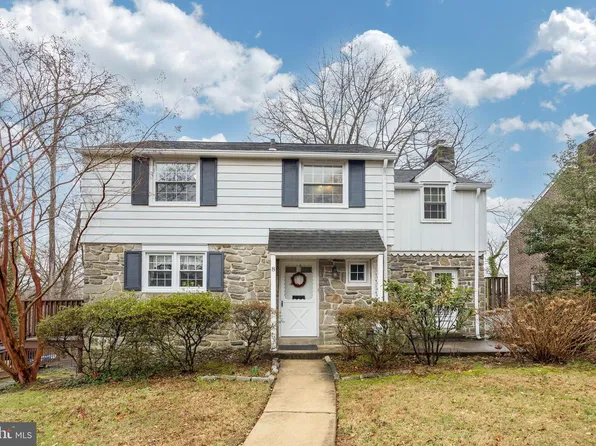 8 Pilgrim Ln, Drexel Hill, PA 19026