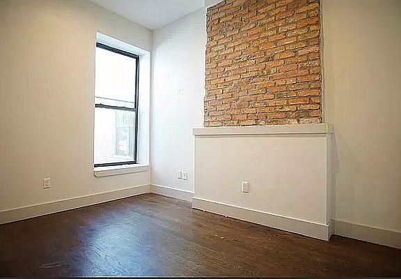 3rd image of 1342 Hancock St #2L