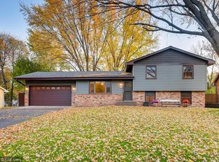 11555 98th Ave N, Maple Grove, MN 55369