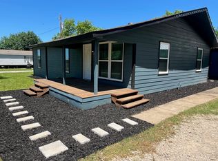 201 E Pearl St, Celeste, TX 75423